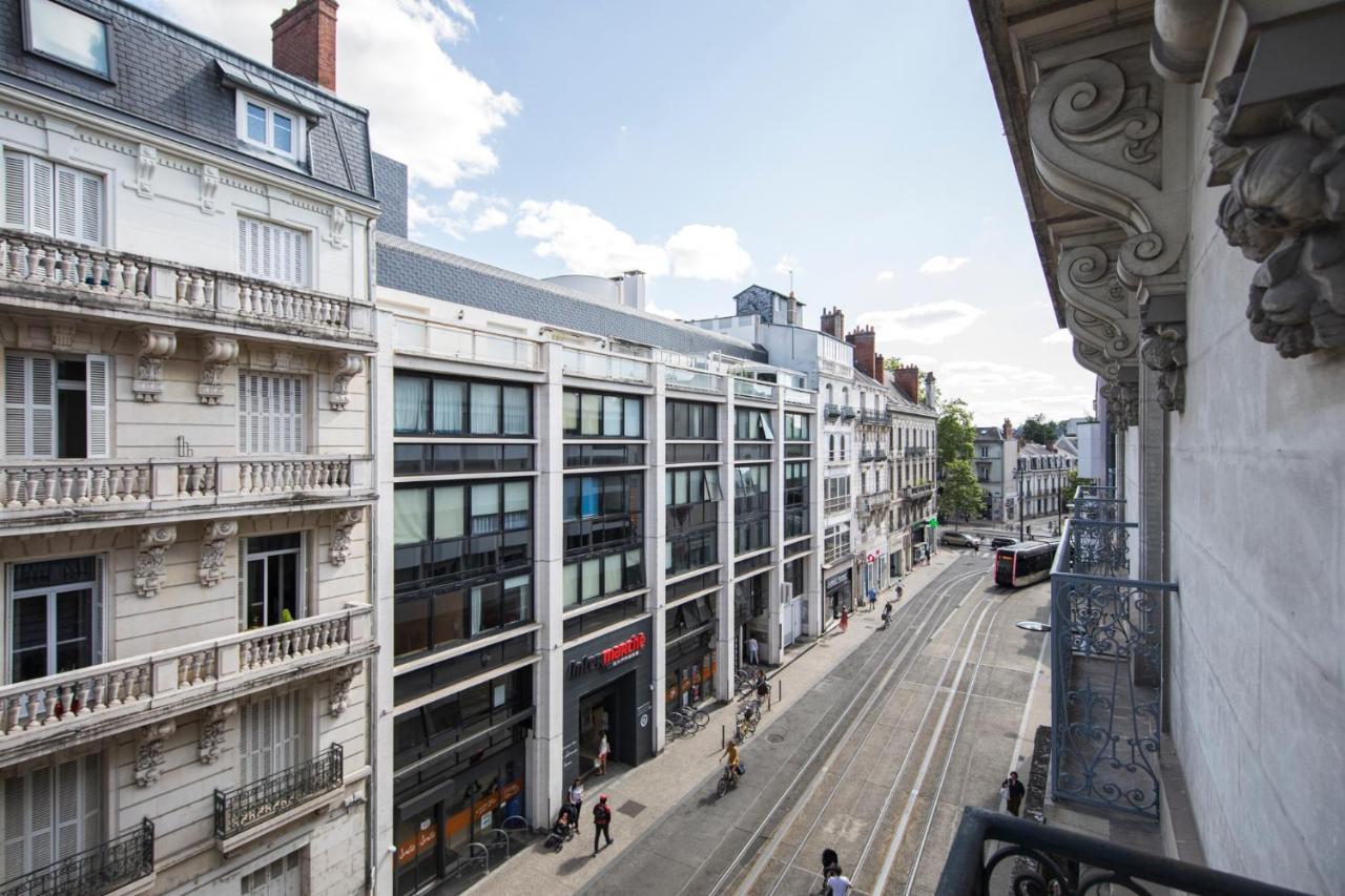 Appartement Avec Balcon A 250 M De La Gare, Hyper Centre Tours Exterior foto